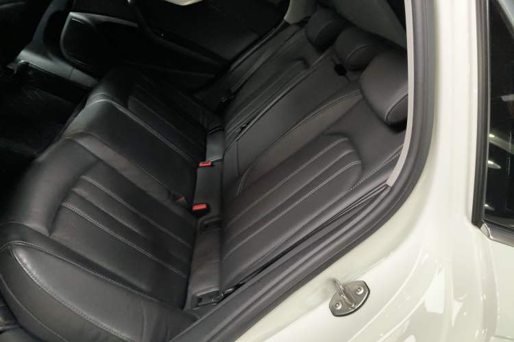 Used Audi A4L 2020 40 TFSI Luxury Dynamic Model