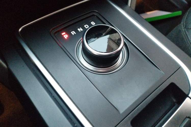 Used Land Rover Discovery Sport 2019 240 PS SE Version China V Standard