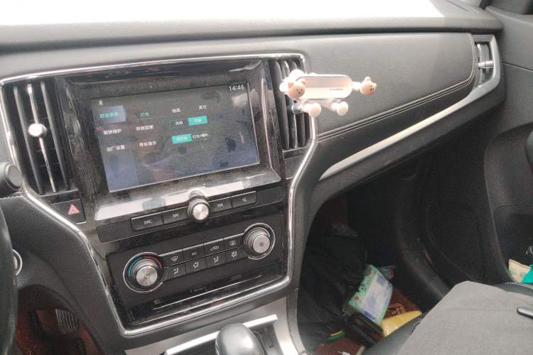 Used Roewe RX5 2018 20T Two-Wheel Drive Automatic Flagship Edition
