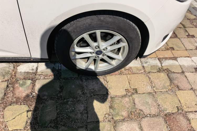 Used Ford Focus 2017 Sedan EcoBoost 180 Automatic Elite Model
