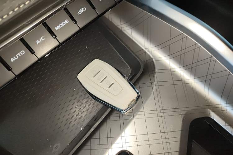 Used Geely Auto Preface 2023 2.0TD Luxury Version Vehicle Key