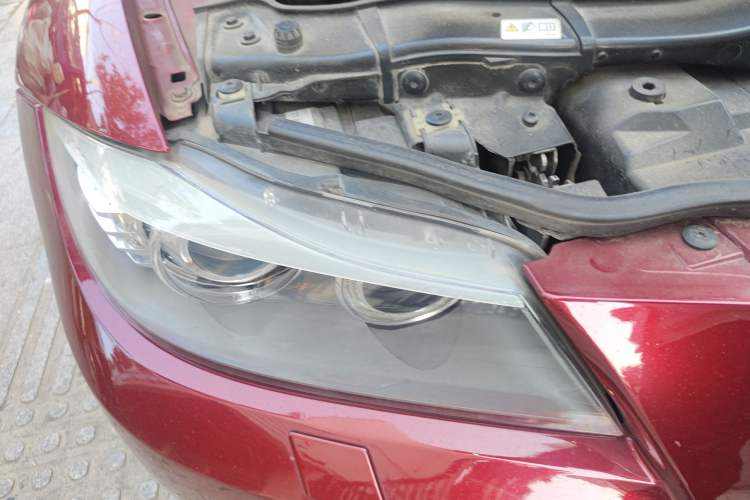 Used BMW 3 Series 2010 320i Luxury Model Right Front Headlight