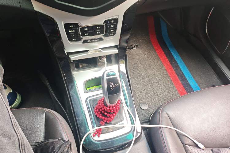 Used BYD e5 2016 300 Luxury Edition
