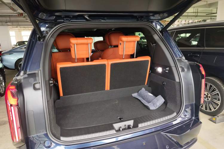 Used EXEED Lanyue C-DM 2025 180 Ultra-Long Range Ultra All-Wheel Drive 6-Seater