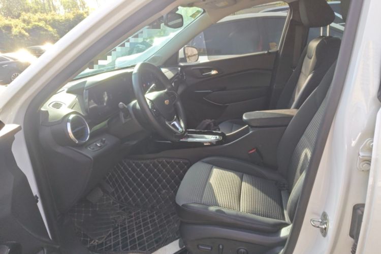 Used Chevrolet Seeker 2022 1.5T CVT Trendy Smart Edition Left Front Seat