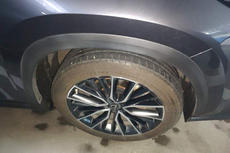 Used Lexus NX 2022 350h Front-Drive Enjoyment Edition Right Front Wheel Hub