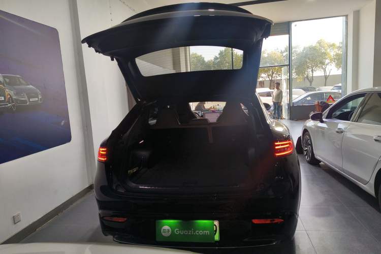 Used Hima Luxeed R7 2024 All-Electric 802 km Max