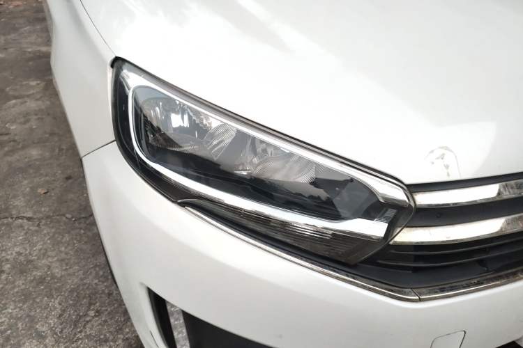 Used Citroen C4 Sega 2016 1.6L Manual Luxury Model
