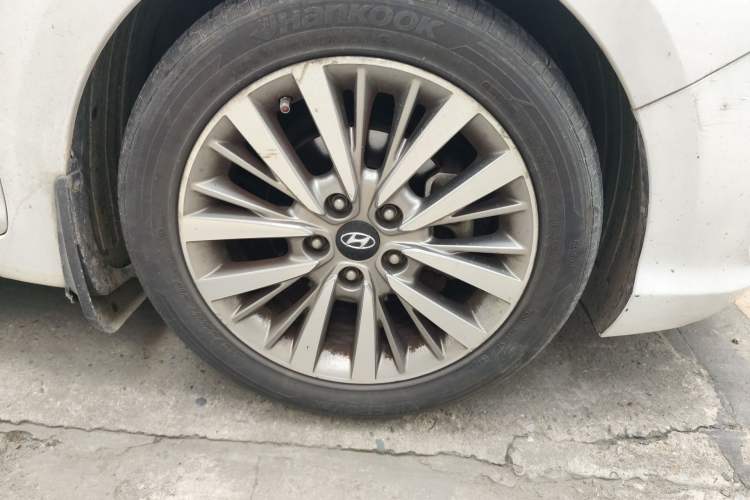 Used Hyundai Mistra 2017 1.8L Automatic Smart GLS China V Standard Right Front Wheel Hub