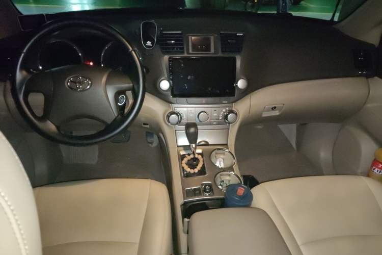 Used Toyota Highlander 2012 2.7L 2WD 5-Seater Elite Edition
