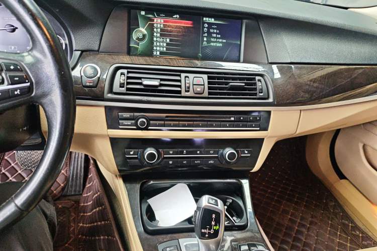 Used BMW 5 Series 2013 525Li Luxury Model