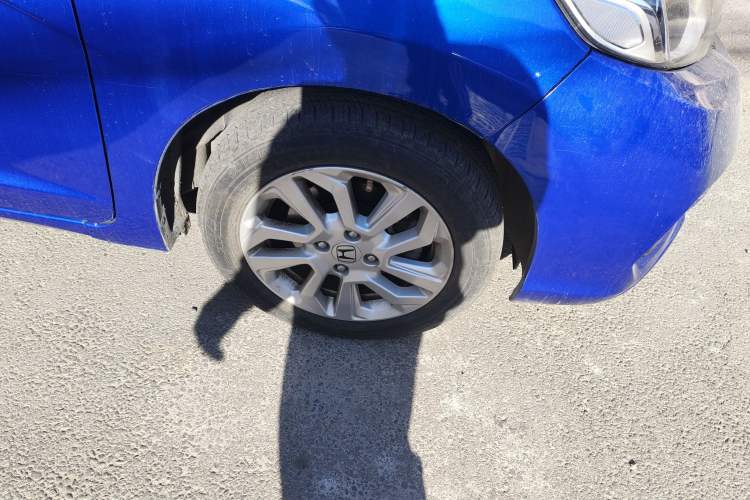 Used Honda Fit 2018 1.5L CVT Comfort Sunroof Version Right Front Wheel Hub