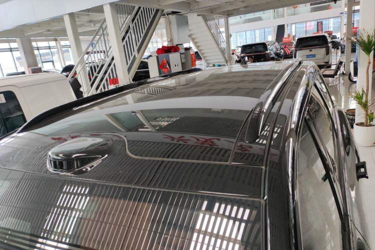 Used Leapmotor C16 2026 Extended-Range 280 LiDAR Zhizun Edition 5 Seats Roof