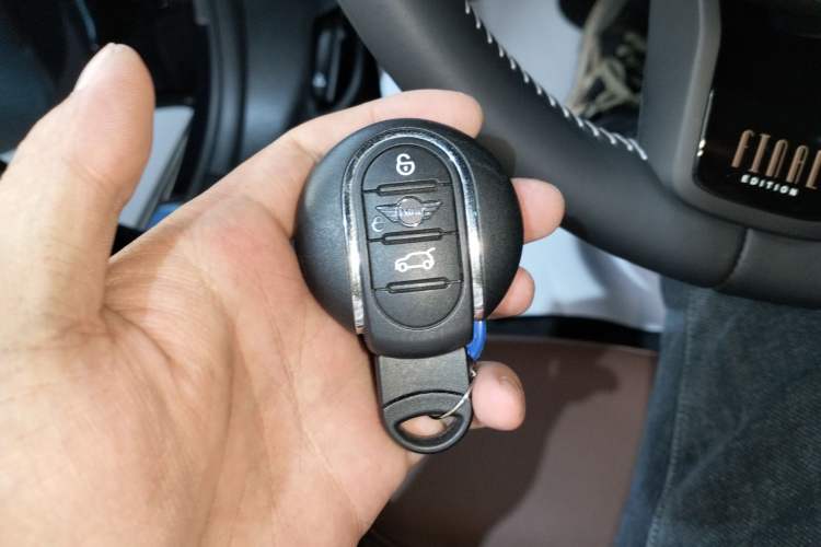 Used MINI Clubman 2023 Final Edition The Last Gentleman Commemorative Edition