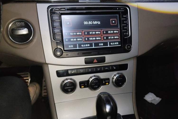 Used Volkswagen Magotan 2012 Facelift 2.0 TSI Prestige Model
