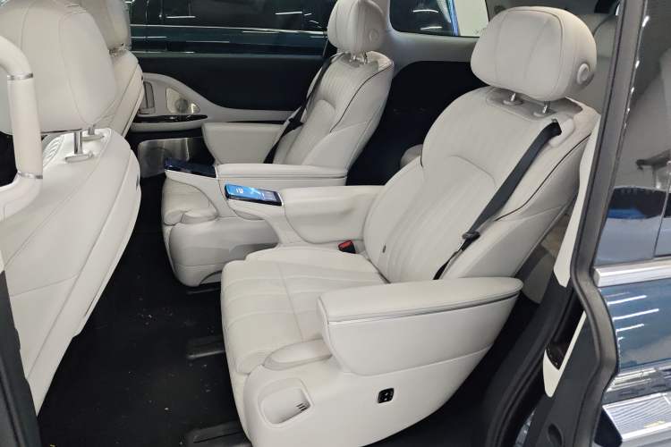 Used VOYAH Dream 2025 PHEV Four-Wheel-Drive Flagship Kunpeng Edition