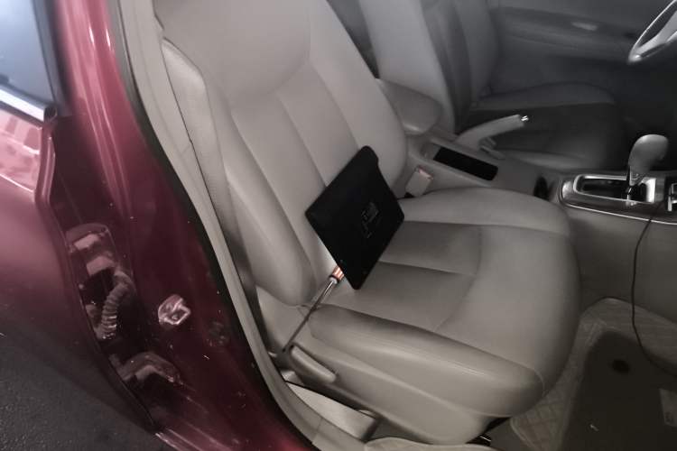 Used Nissan Sylphy 2014 1.6XV CVT Deluxe Edition