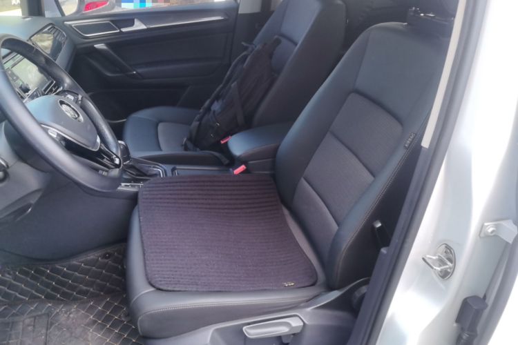 Used Volkswagen Golf Sportsvan 2018 230TSI Automatic Trend Edition Left Front Seat