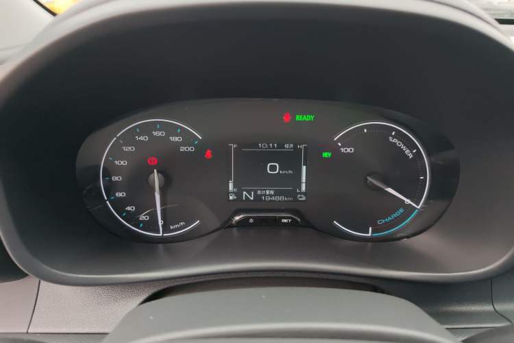 Used Wuling Hongguang New Energy 2025 Extended-Range Hybrid 50KM Comfort Version Instrument Cluster