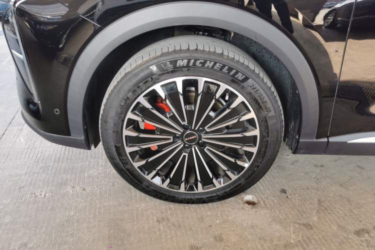 Used EXEED Stellar C-DM 2025 200 with Ultra-Long Range Pro All-Wheel Drive
