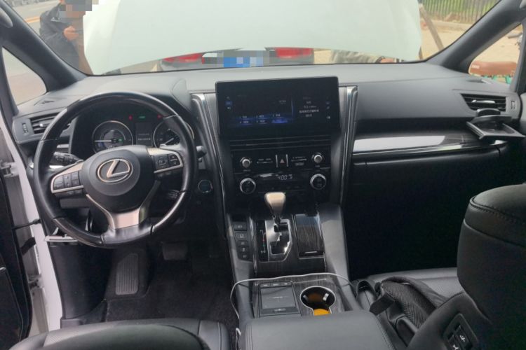 Used Lexus LM 2020 300h Seven-Seat Elegant Edition
