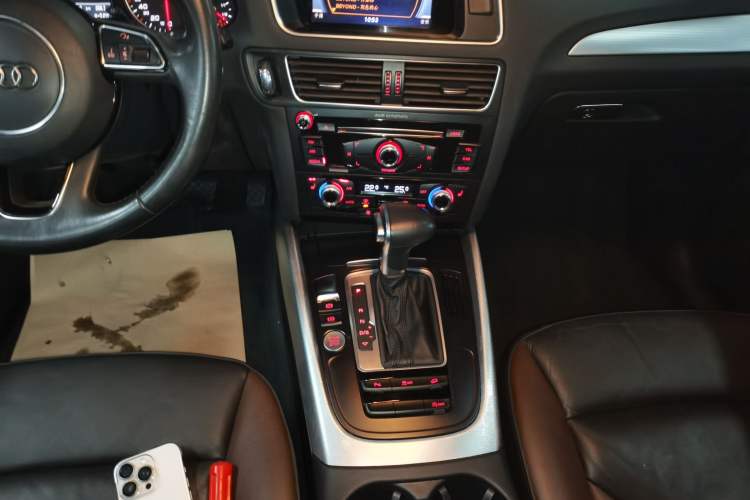 Used Audi Q5 2017 Plus 40 TFSI Technology Model