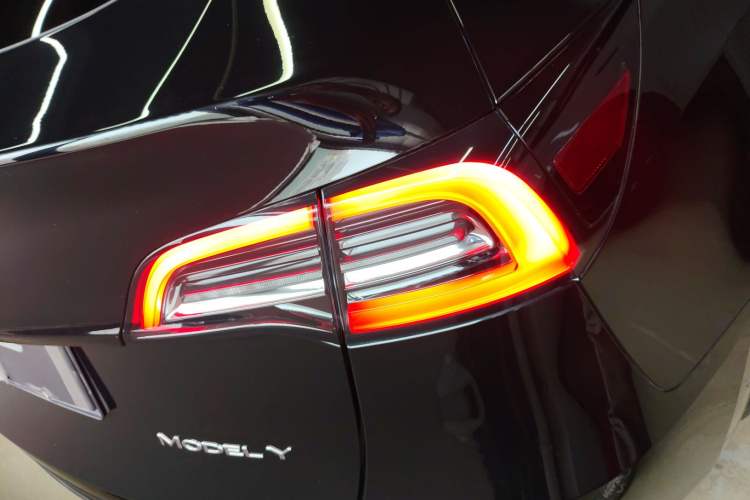 Used Tesla Model Y 2021 Standard Range Rear-Wheel Drive Version
