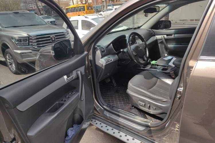 Used Kia Sorento 2013 2.4L 7-seat Gasoline Luxury Edition
