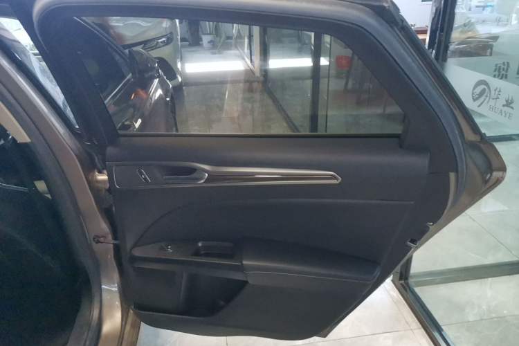 Used Ford Mondeo 2017 EcoBoost 200 Stylish Model