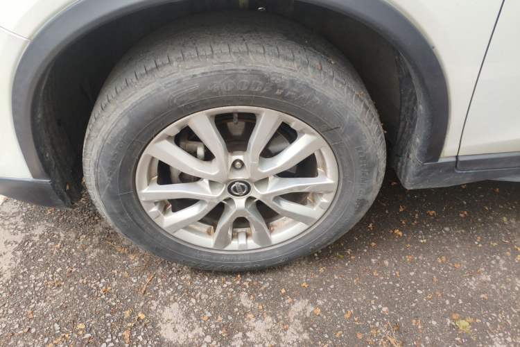 Used Nissan X-Trail 2017 2.0L CVT Comfort Edition 2WD Left Front Wheel Hub