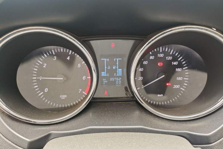 Used HYOSOW S3 2016 1.5L Manual Comfort Version China IV Emission Standard Instrument Cluster
