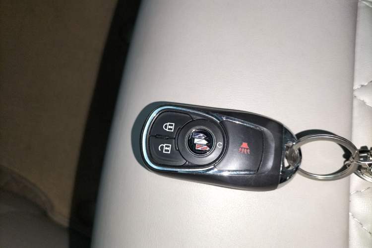 Used Buick GL8 2020 Land Cruiser Executive Class 652T Comfort Model