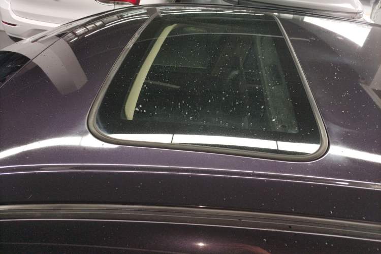 Used Suzuki Alivio 2015 1.6L Automatic Enjoyment Model Roof