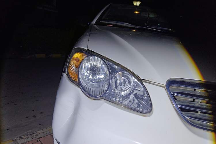 Used BYD F3 2012 Energy-Saving Model 1.5L Manual Comfort Version Right Front Headlight