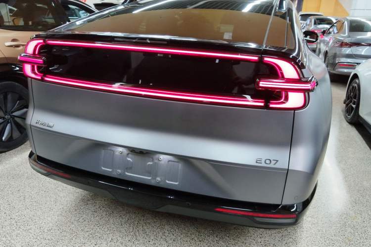 Used CHANGAN NEVO E07 2026 Model Pure Electric Four-Wheel Drive 90kWh Dacheng Edition Rear