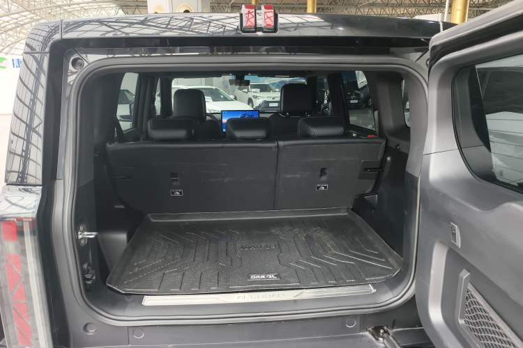 Used iCAR 03T 2024 501km Four-wheel Drive Long-Range Version Trunk