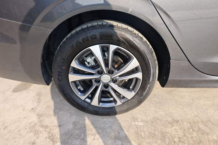 Used CHANGAN Eado 2023 Changan Edition PLUS Blue Whale NE 1.4T GDI DCT Prestige Version