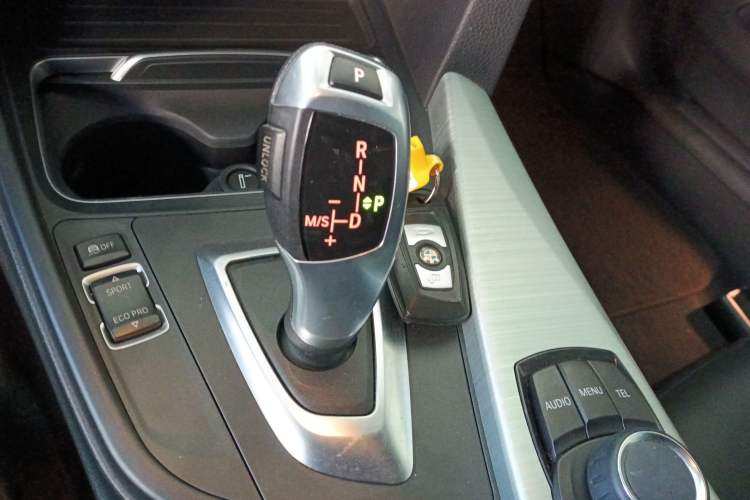 Used BMW 4 Series 2016 420i Convertible Fashion Model
