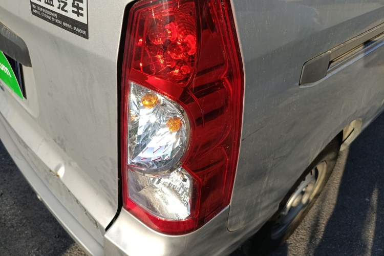 Used Wuling Rongguang S 2023 1.5L Base Version 5/7 Seats
