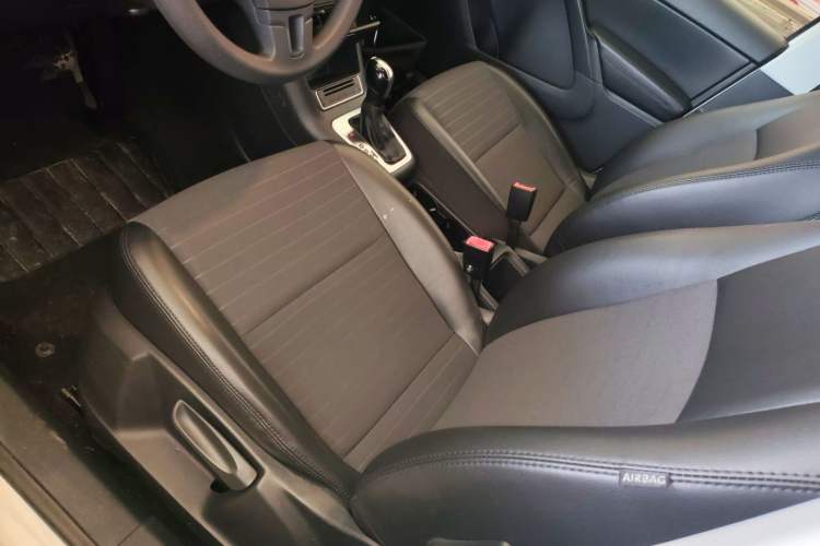 Used Volkswagen Tiguan 2015 1.8TSI Automatic Two-Wheel Drive Trend Edition Left Front Seat