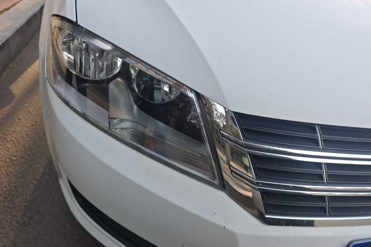 Used Volkswagen Lavida 2013 Revised Classic 1.6L Automatic Fashion Edition
