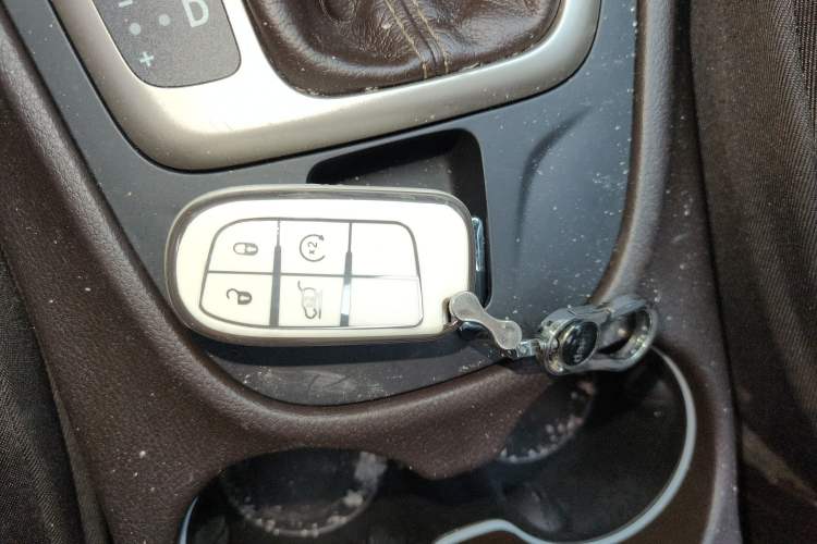 Used Jeep Cherokee 2016 2.0L Superior Edition