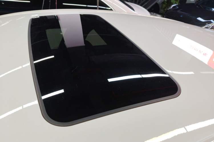 Used Buick Verano 2016 Hatchback GS 20T Dual-Clutch Passionate Sporty Model Roof