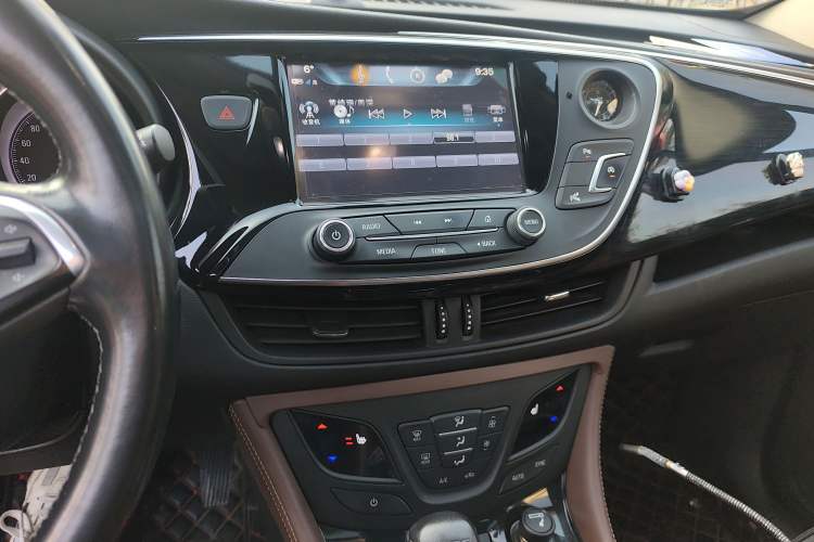 Used Buick Envision 2018 20T Two-Wheel Drive Luxury Model