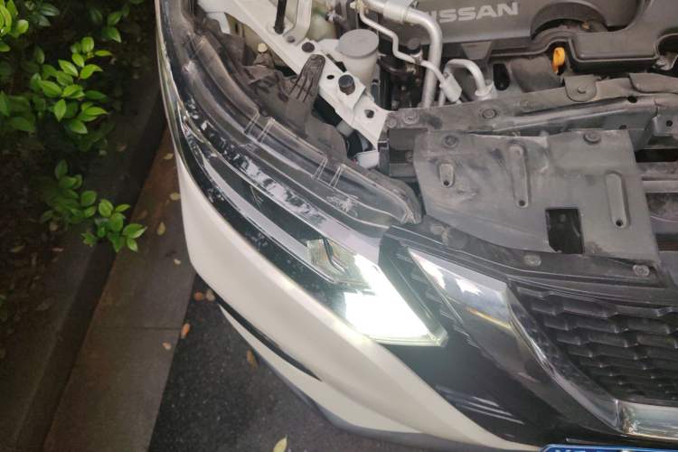 Used Nissan Qashqai 2019 2.0L CVT Smart Enjoyment Version Right Front Headlight