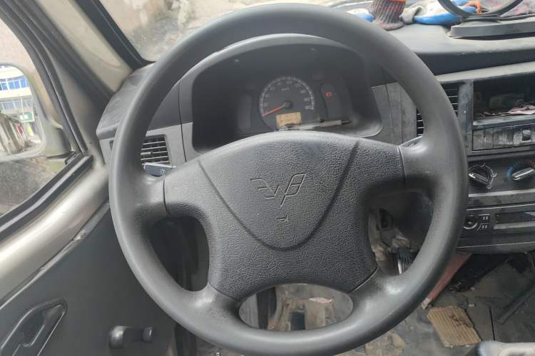 Used Wuling Zhiguang 2013 1.0L Practical Version
