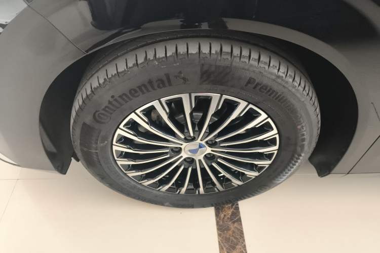 Used Denza D9 2022 DM-i 970 Four-Wheel Drive Prestige Model