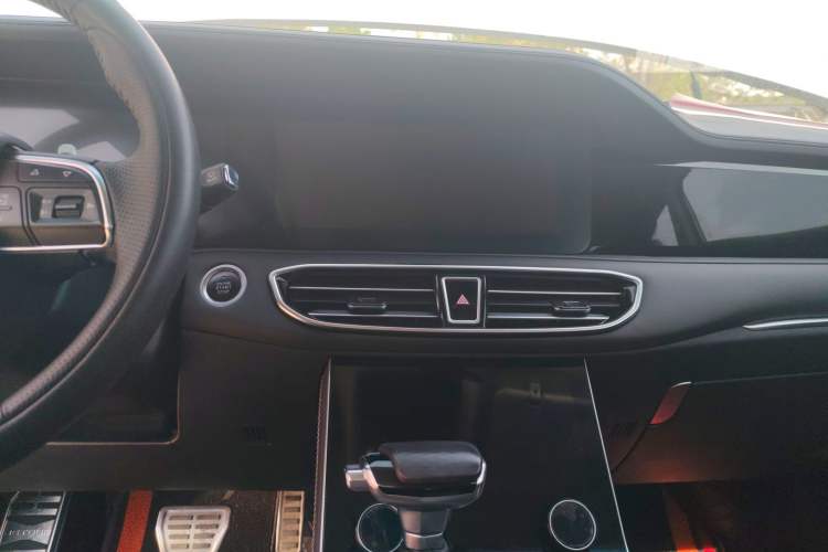 Used JETOUR X90 2021 1.6T DCT Shadow Edition 5 Seats Audio And AC Panel