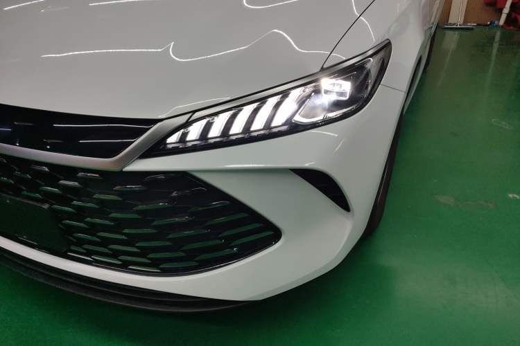 Used BYD Qin PLUS 2025 DM-i Smart Drive 55KM Leading Model