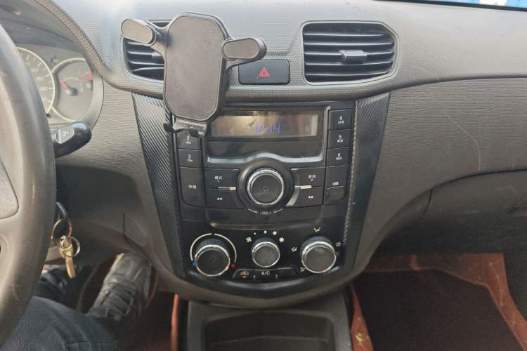 Used Wuling Hongguang 2014 1.5L S Standard Version